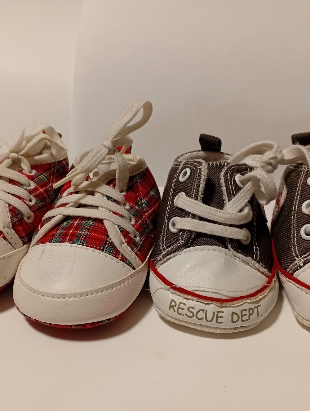 Set Of 2 Baby Canvas Sneakers in Red Plaid and Gray - Kids Shoes Size 3-9 Months